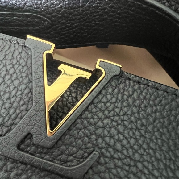 Louis Vuitton Capucines Mini - Picture 3 of 6